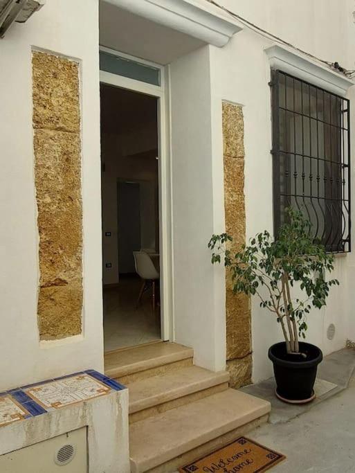 Holiday home - Viola House By La Casa Di Viola -